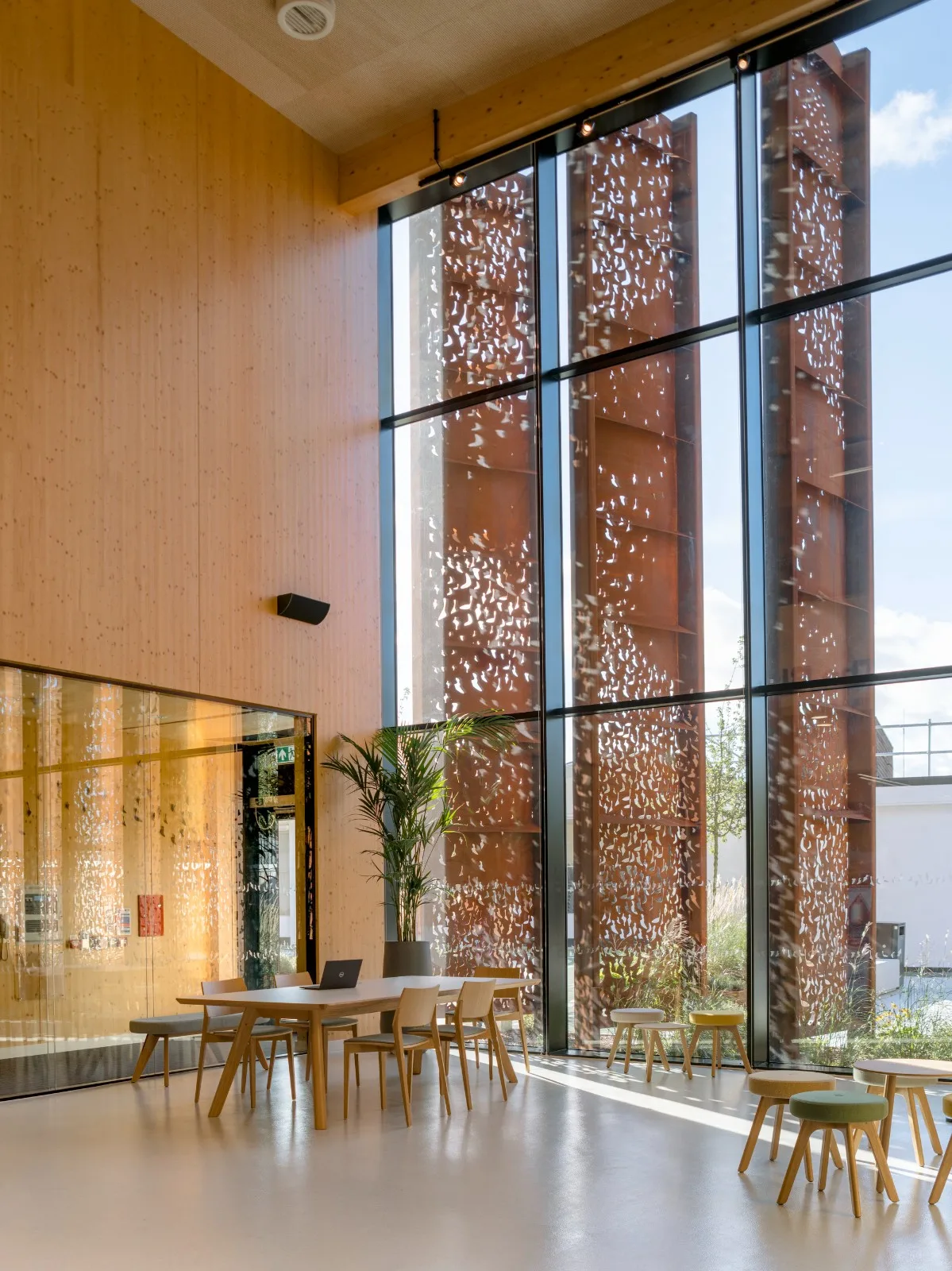 BIM Architecture | UCL Special Research Laboratory/Penoyre&  Prasad