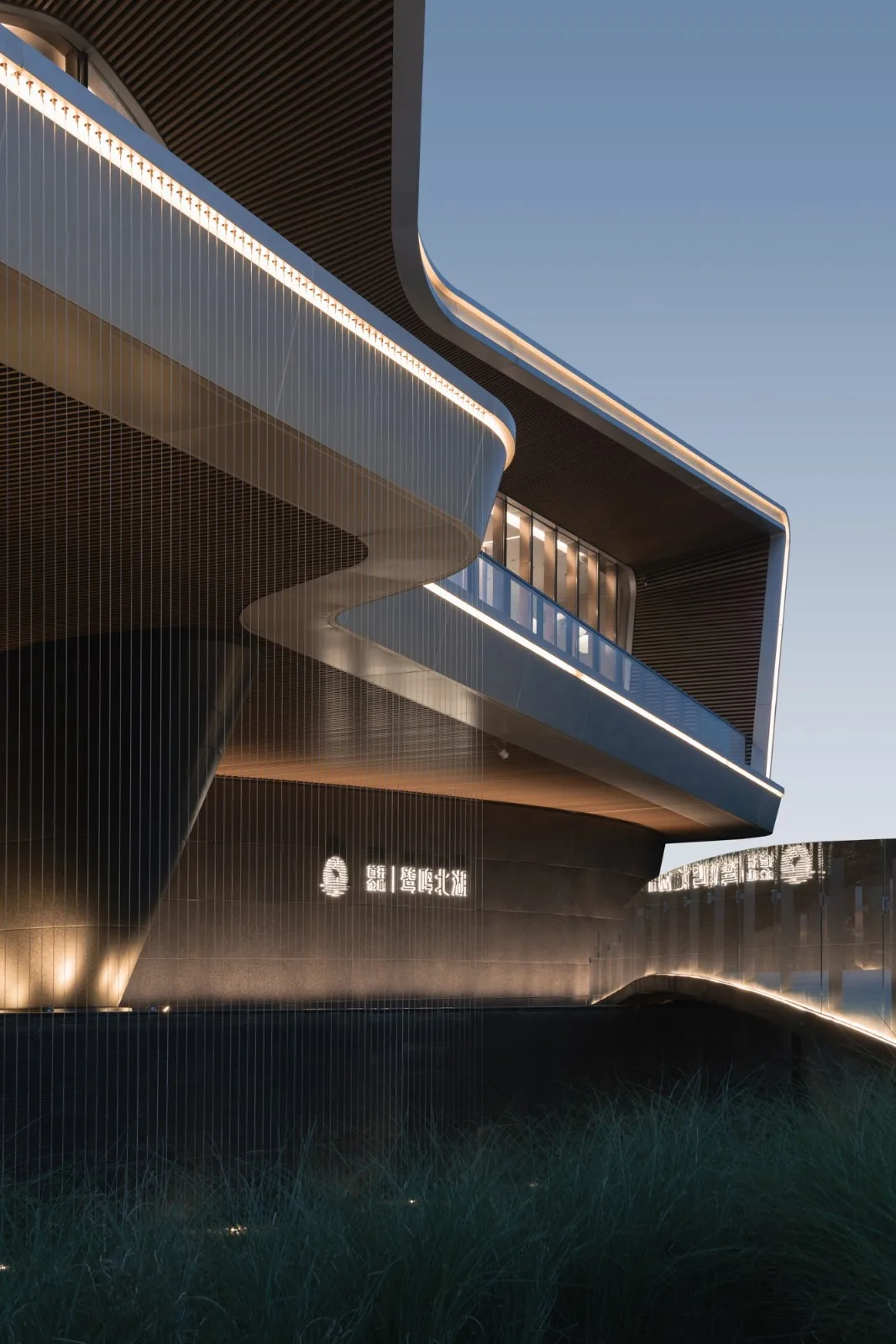 BIM Architecture | Floating Art Residence Boat Mooring in Yanzhu: Chengdu's First Open Golden Land • Luming North Lake/Chengzhi Design