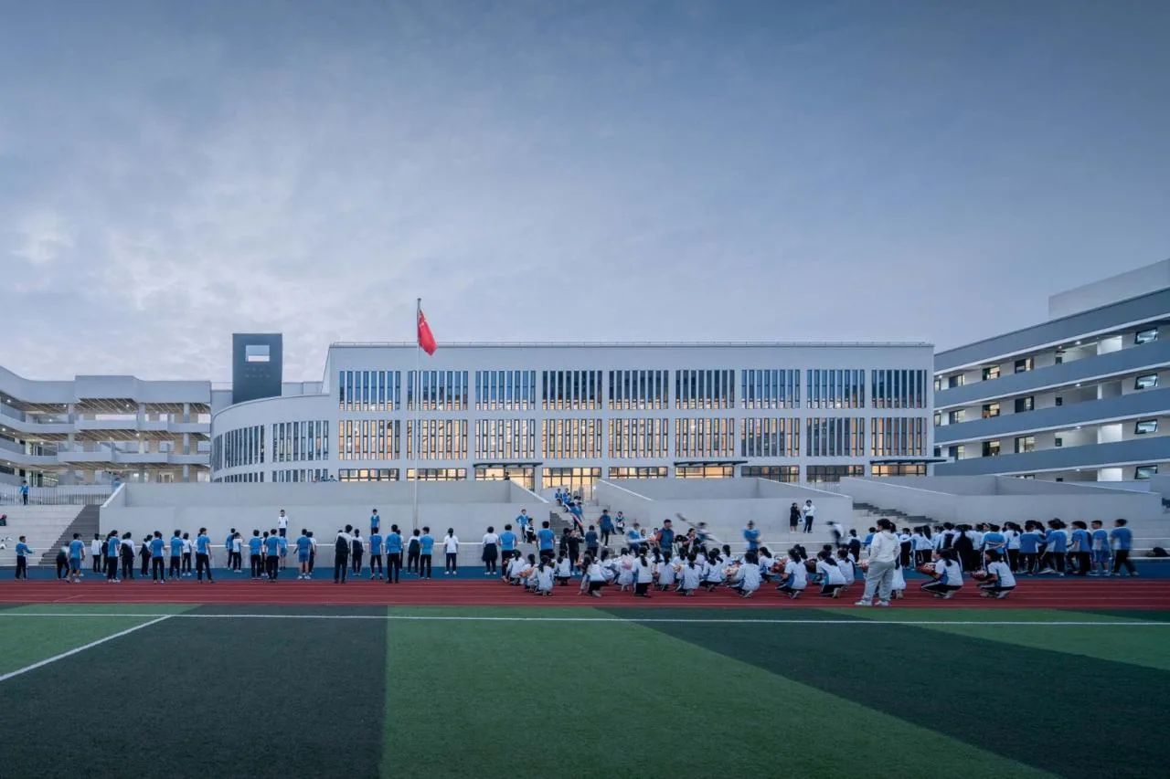BIM Architecture | Link and Reshaping: Shenzhen Nanshan Qilin Middle School Renovation and Expansion Project/Yuanben Studio