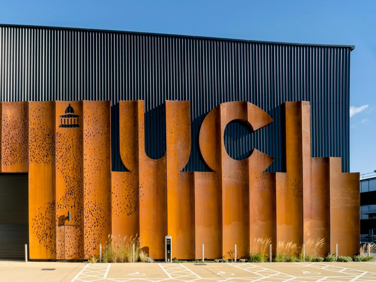 BIM Architecture | UCL Special Research Laboratory/Penoyre&  Prasad