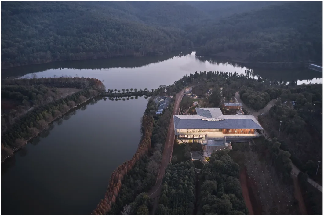 BIM Architecture | Growing Longhouses: Jiuxi Yunshu Kunming Jiuxi Lake International Ecological Zone Experience Center/UA You'an Design