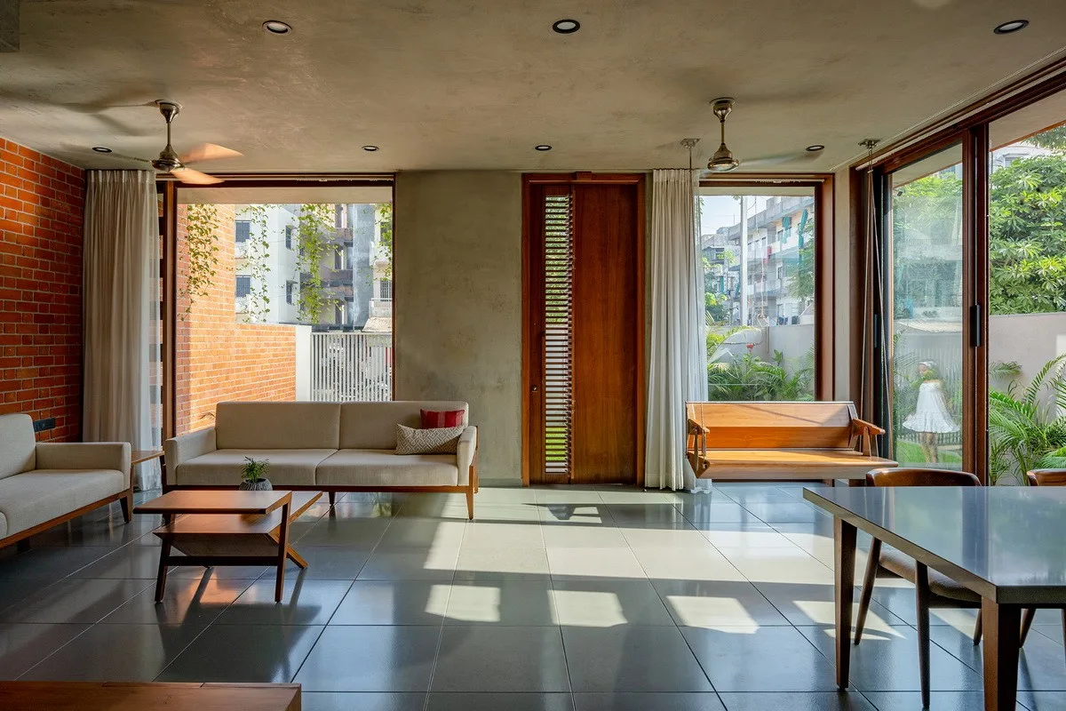 BIM Architecture | Floating Courtyard Residence/TRAANSPACE