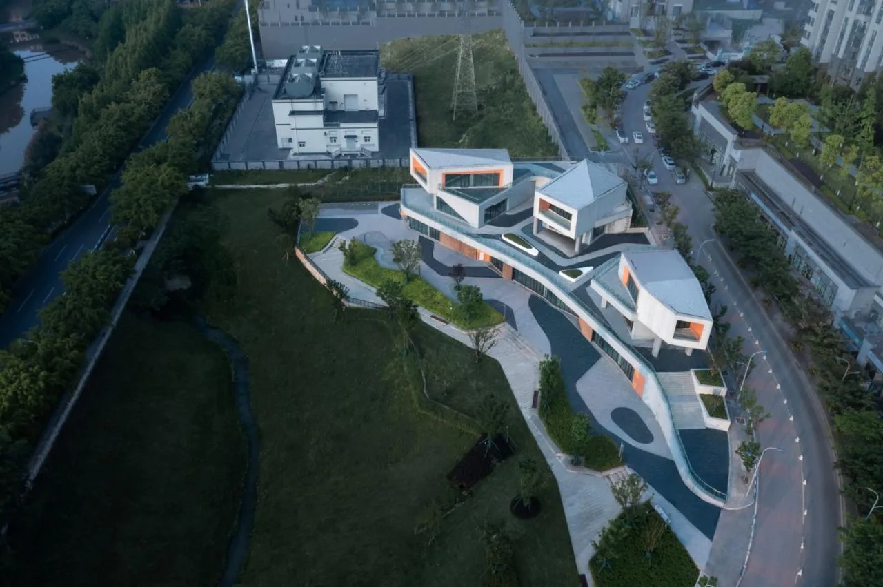 BIM Architecture | Chongqing Nan'an District Tea Garden Zhongjiao Manshan Riverside Commercial, Chongqing/Yuandao Architecture