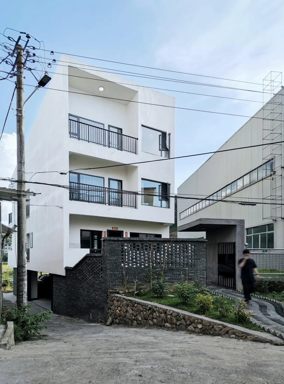 BIM Architecture | Dialogue with Hill and Field, No. 21 Binhe Lane/MV Architecture Studio