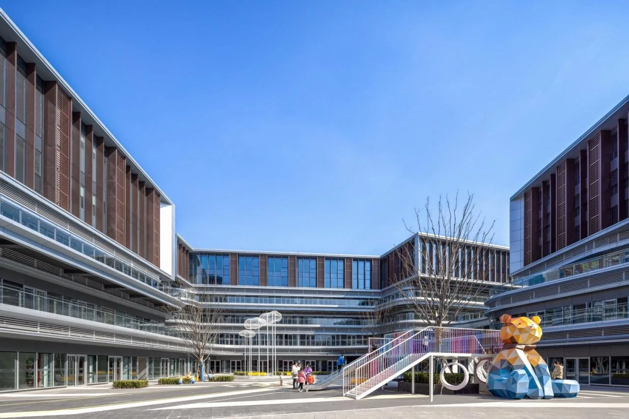BIM Architecture | Nanjing Longhu Purple Gold Mall - Play with the "+- × ÷" Method, Cleverly Solve the Dream Community Life Equation/San Yi Architecture