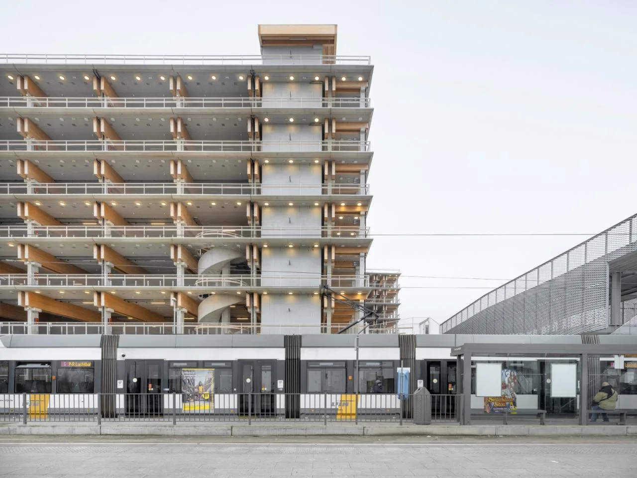 BIM architecture | Park+Ride new model, private transportation+public transportation/HUB