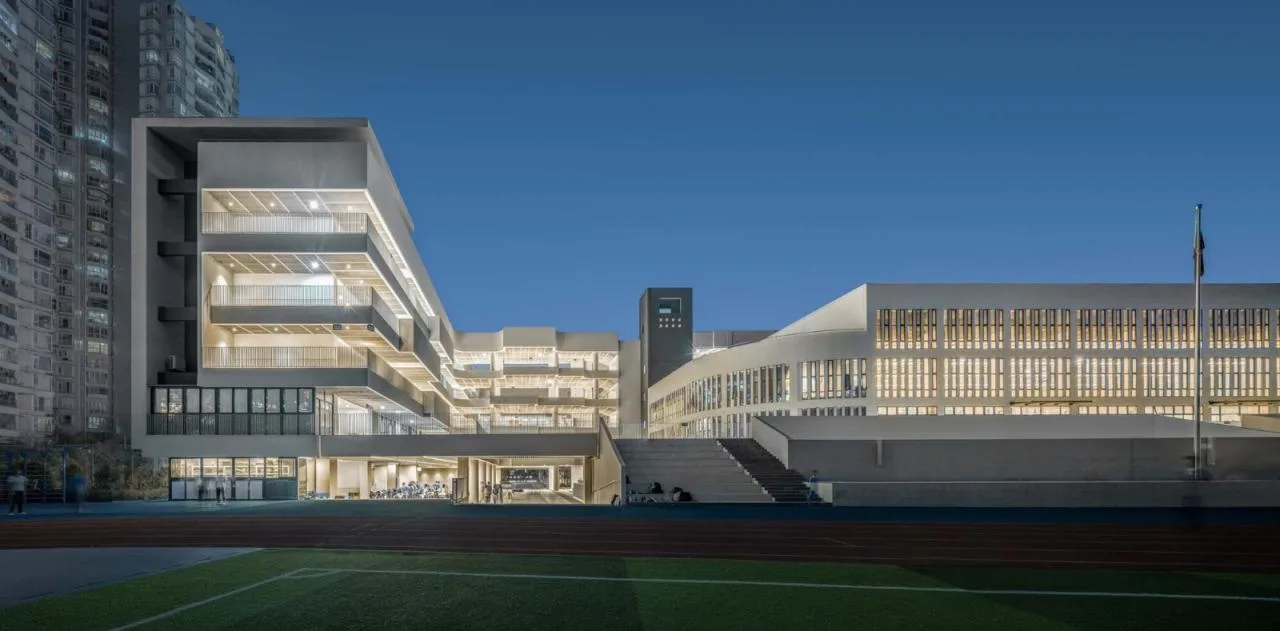 BIM Architecture | Link and Reshaping: Shenzhen Nanshan Qilin Middle School Renovation and Expansion Project/Yuanben Studio
