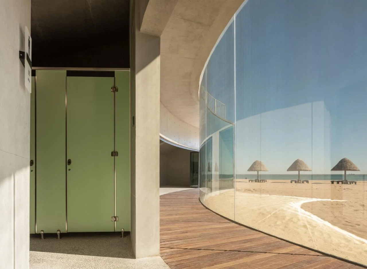 BIM Architecture | Seaside Cafe: Echoes of the Sea/Same Architectural Design Firm
