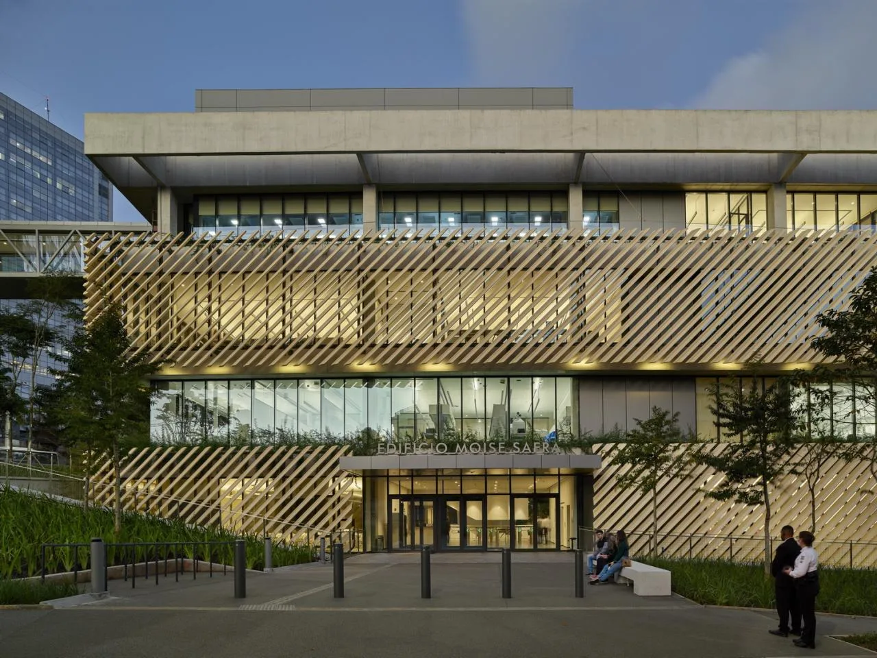 BIM Architecture | Albert Einstein Center for Medical Education and Research/Safdi Architecture Firm