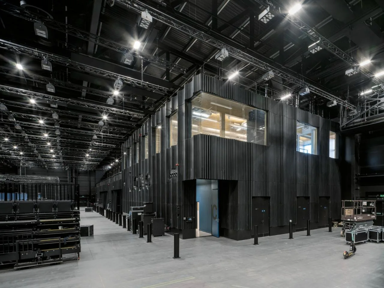 BIM Architecture | UCL Special Research Laboratory/Penoyre&  Prasad