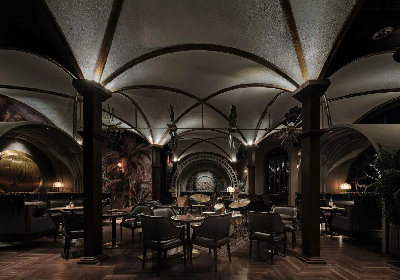 BIM Architecture | Bar: Joyful Time at the Classical Peak/TRIOSTUDIO Sanli Society