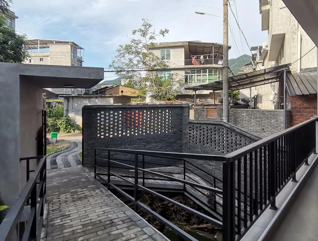 BIM Architecture | Dialogue with Hill and Field, No. 21 Binhe Lane/MV Architecture Studio