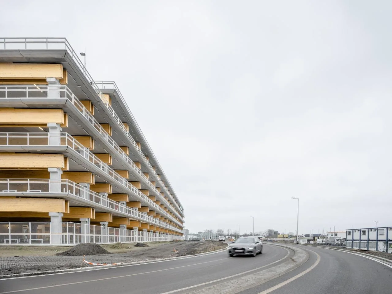 BIM architecture | Park+Ride new model, private transportation+public transportation/HUB