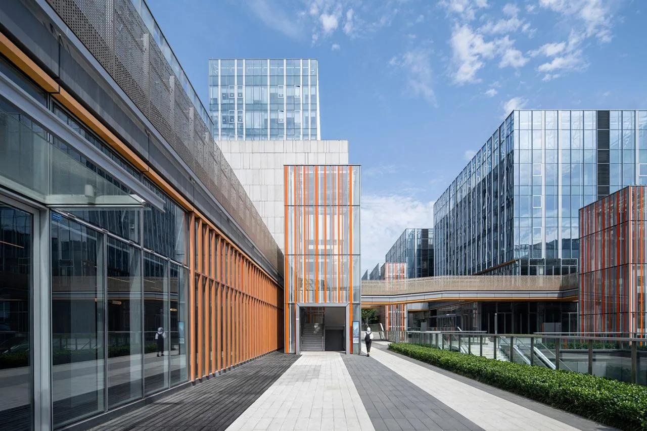BIM Architecture | Chengdu Hisilicon Plaza: A Green 'Business Neighborhood Center' Located in Chengdu High tech Zone/10 Design