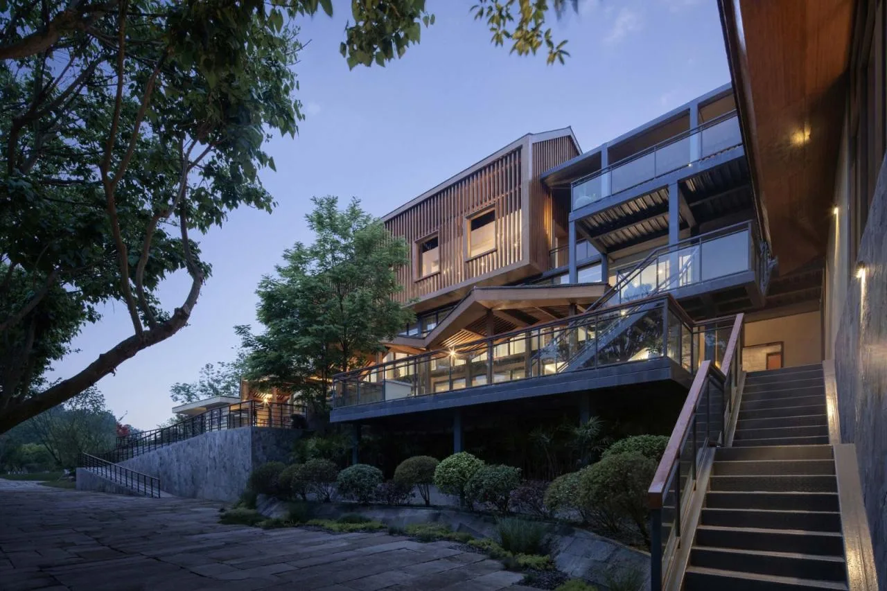 BIM Architecture | Mingyue Lake Shajin Primary School Renovation/Chongqing Yueji Architectural Design Firm