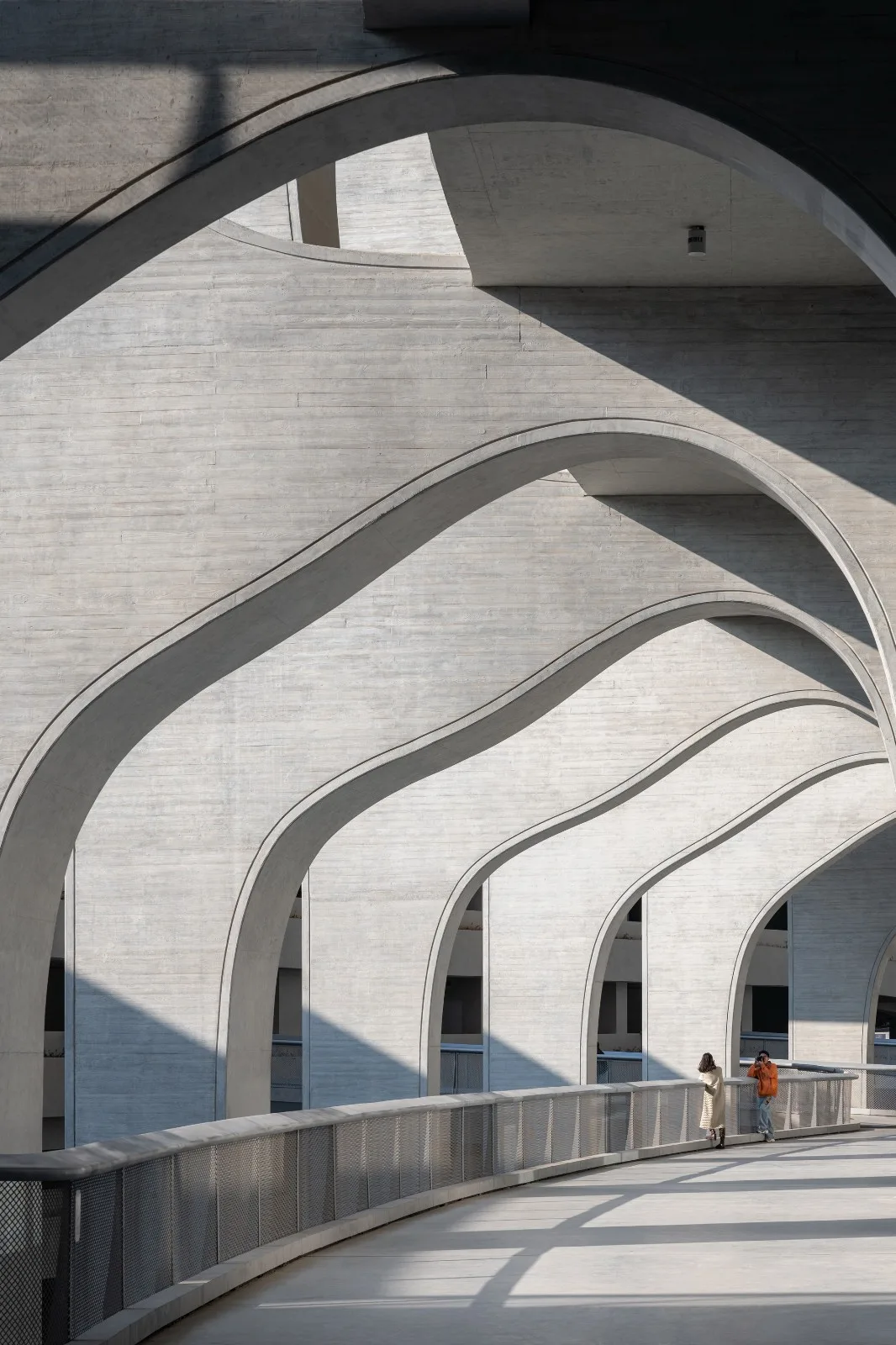 BIM Architecture | Design of the World's Largest Earthly Covered Building Complex: 'Disappearing Stadium'/MAD Ma Yansong