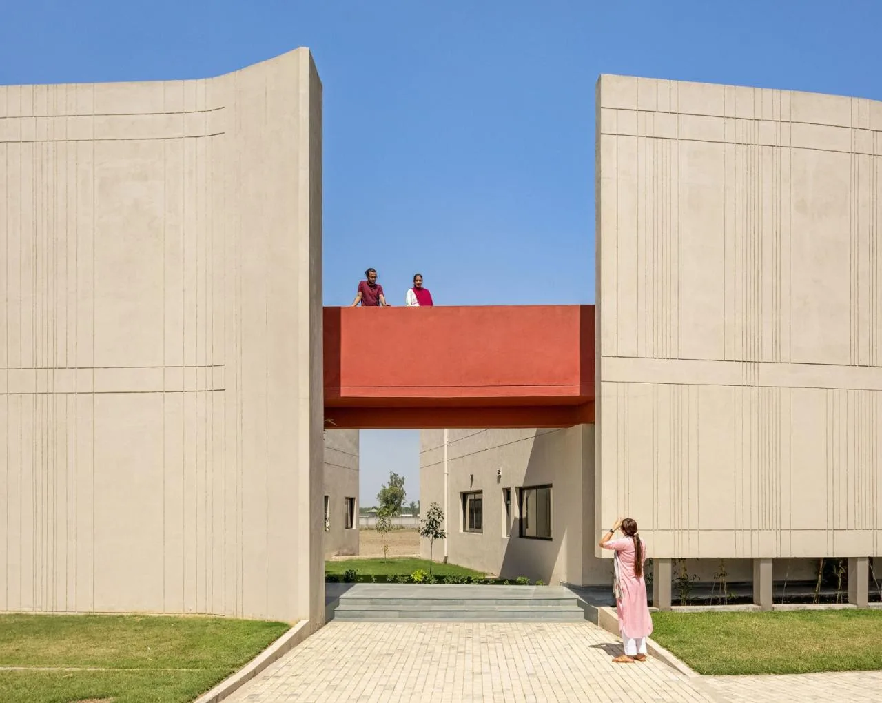 BIM architecture | Campus with walls erected/Kamat& Rozario Architecture