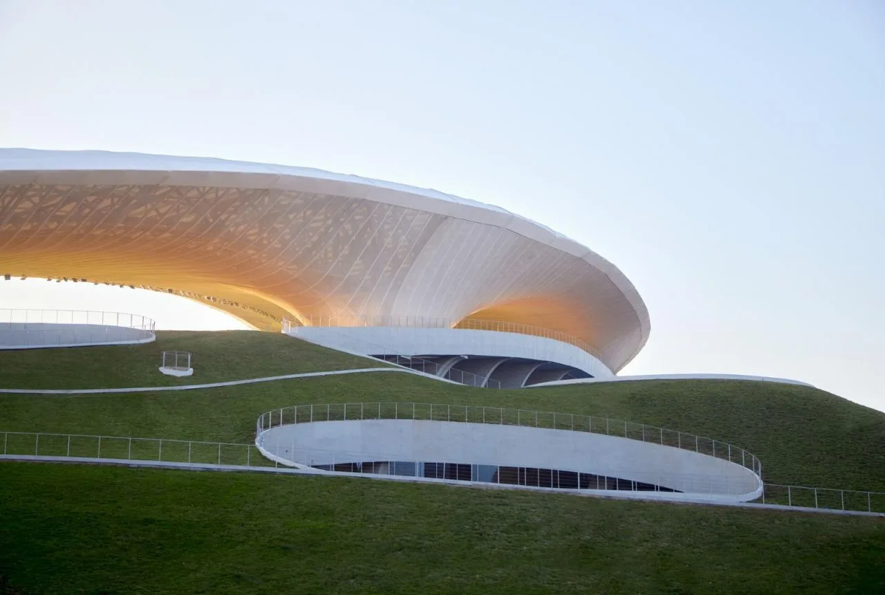 BIM Architecture | Design of the World's Largest Earthly Covered Building Complex: 'Disappearing Stadium'/MAD Ma Yansong
