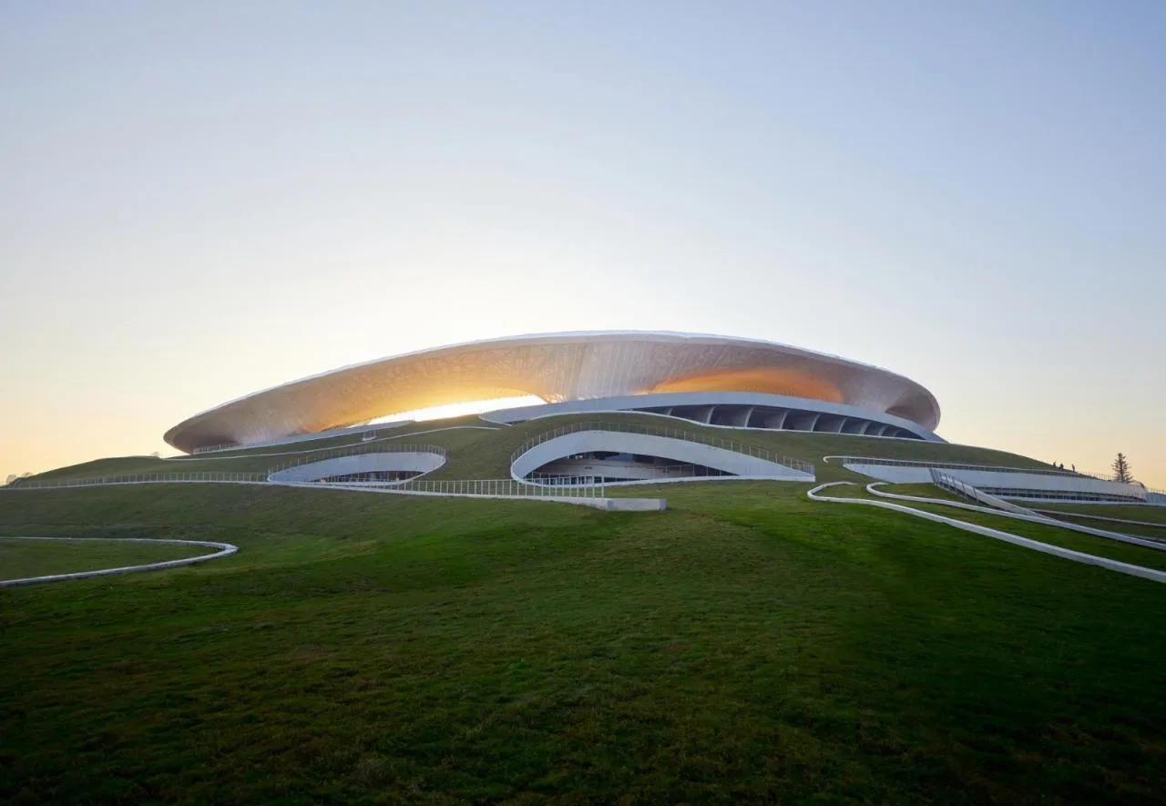 BIM Architecture | Design of the World's Largest Earthly Covered Building Complex: 'Disappearing Stadium'/MAD Ma Yansong