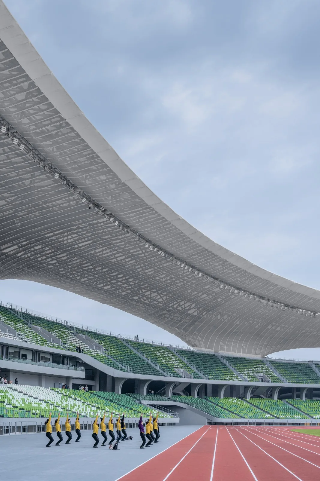 BIM Architecture | Design of the World's Largest Earthly Covered Building Complex: 'Disappearing Stadium'/MAD Ma Yansong