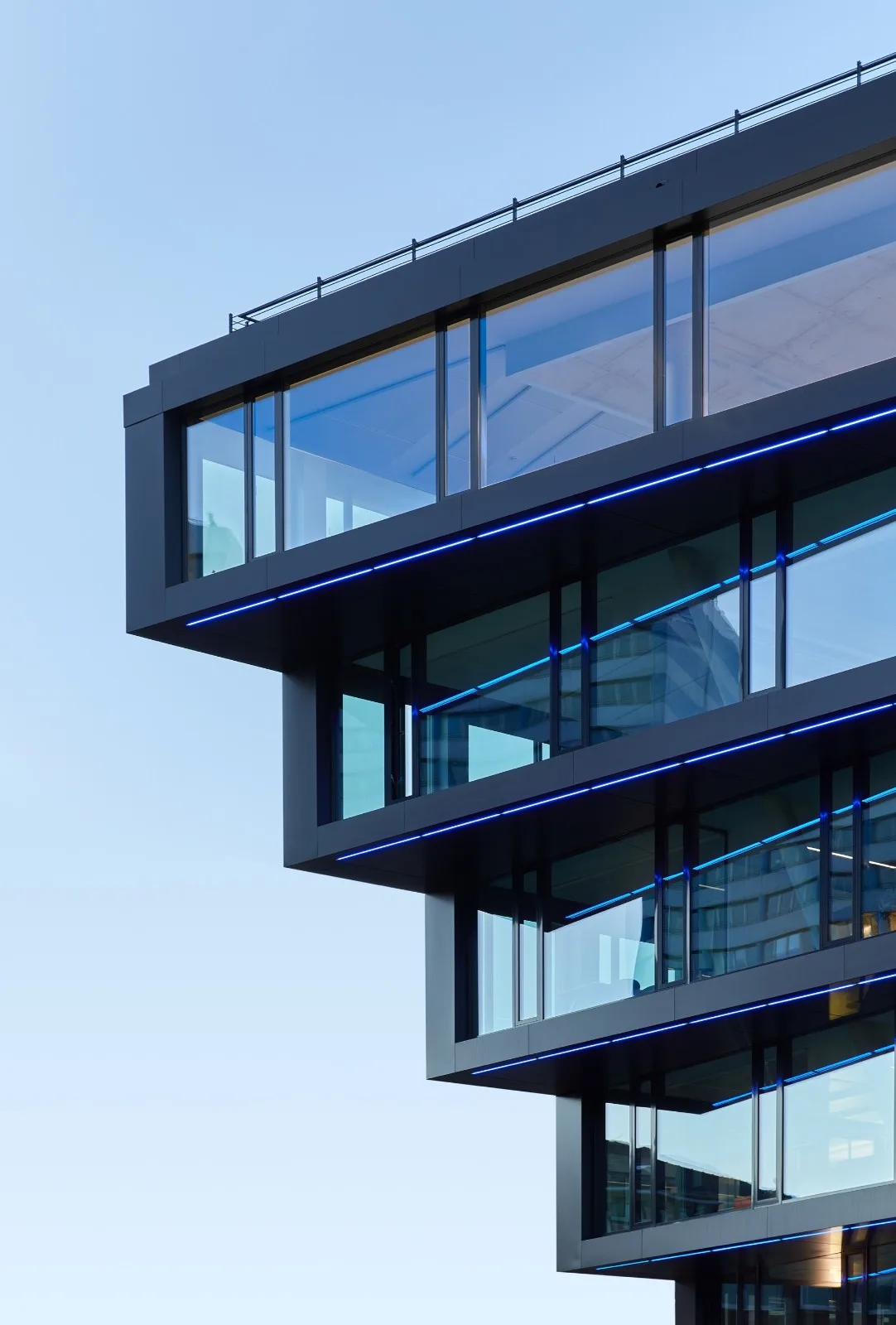 BIM Architecture | Mercator One Office Building/Hadi Teherani Architects