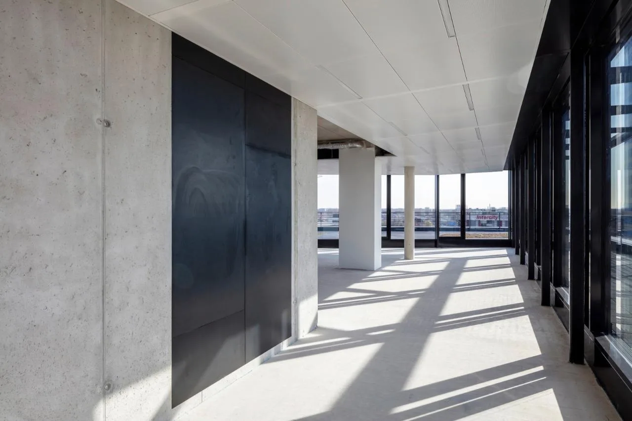 BIM Architecture | Mercator One Office Building/Hadi Teherani Architects