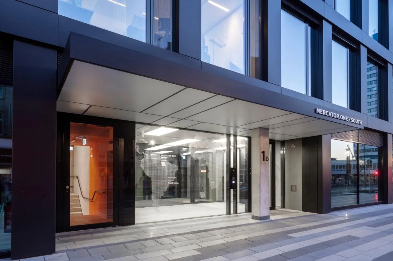 BIM Architecture | Mercator One Office Building/Hadi Teherani Architects