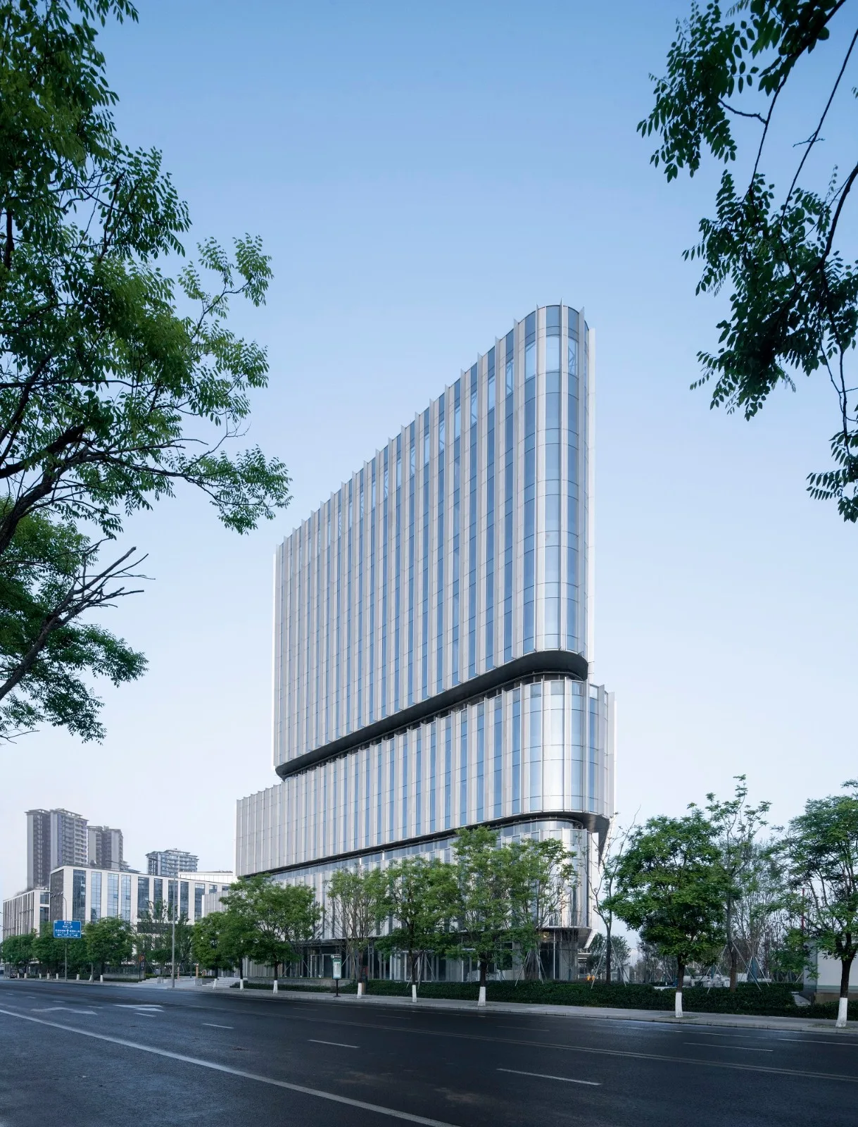 BIM Architecture | Chengdu Hisilicon Plaza: A Green 'Business Neighborhood Center' Located in Chengdu High tech Zone/10 Design