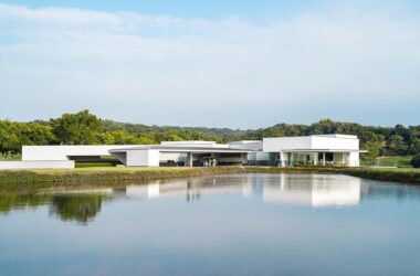 BIM Architecture: Taifeng Golf Club Jiaqing Hall by Álvaro Siza Vieira and Carlos Castanheira-BIM WORLD