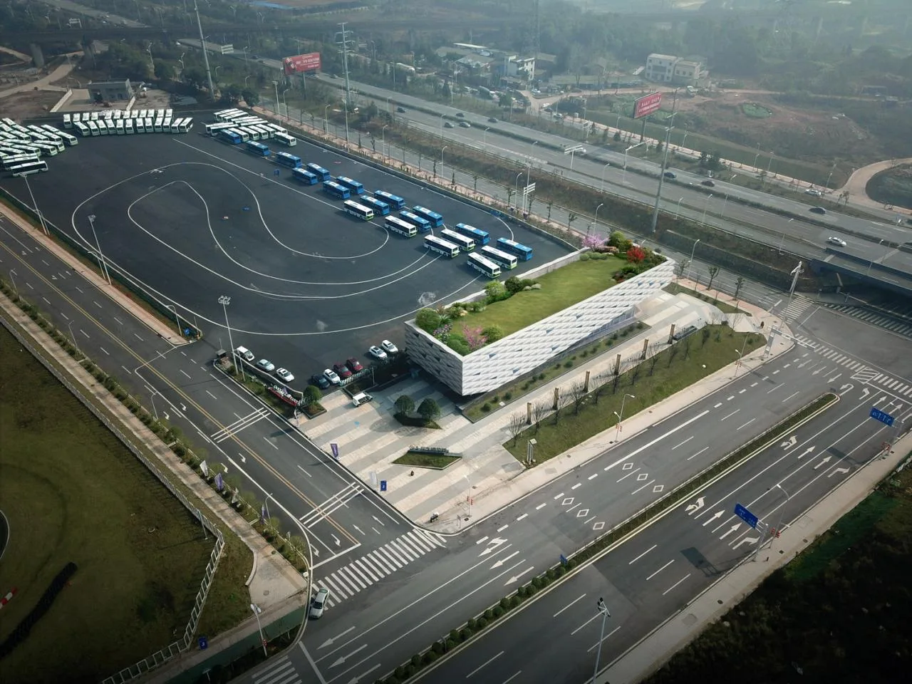 BIM Architecture | Floating Box: Zhuzhou Auto Expo Park Marketing Center/Luo Jin Studio