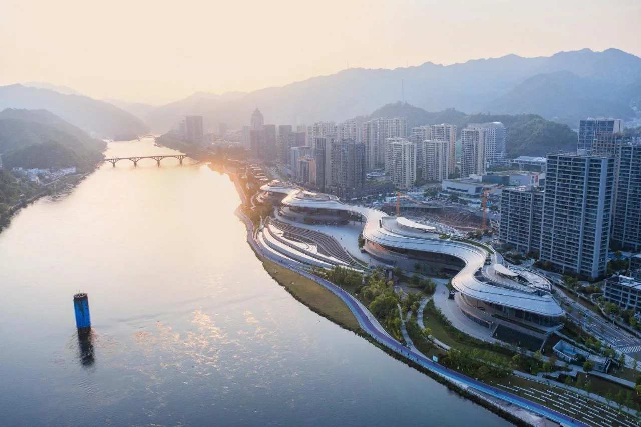 BIM Architecture | Jiande City Cultural Complex: Civic Space with Dialogue between Mountains and Rivers/GOA Works