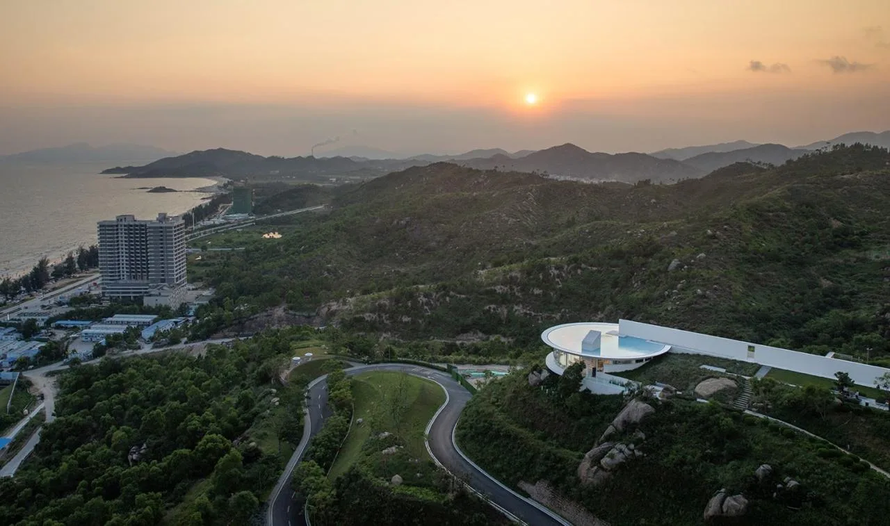 BIM Architecture | Seaside Bookstore on the Cliff: Huizhou Shuangyue Bay Yidrip Water Library/Sanwen Architecture