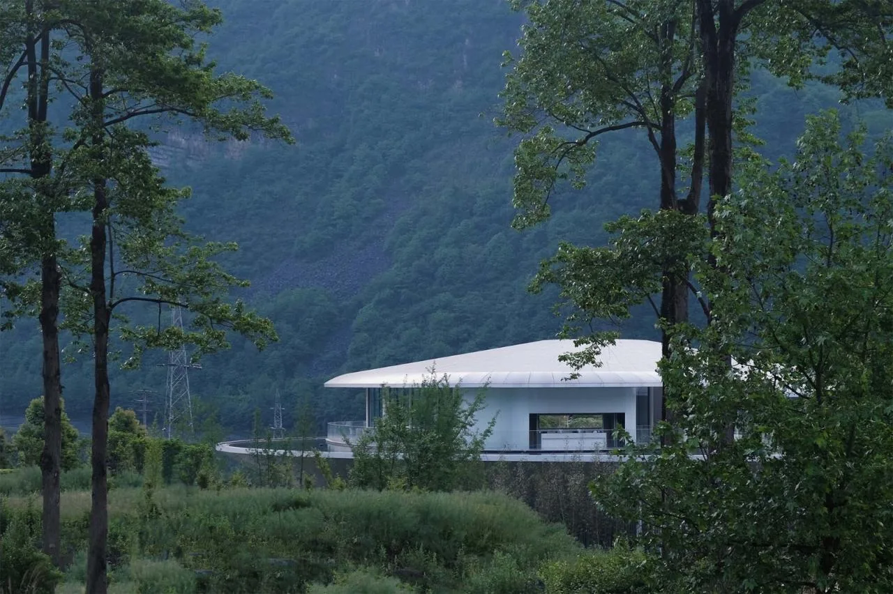 BIM architecture | Horizontal gimbal/small hidden building