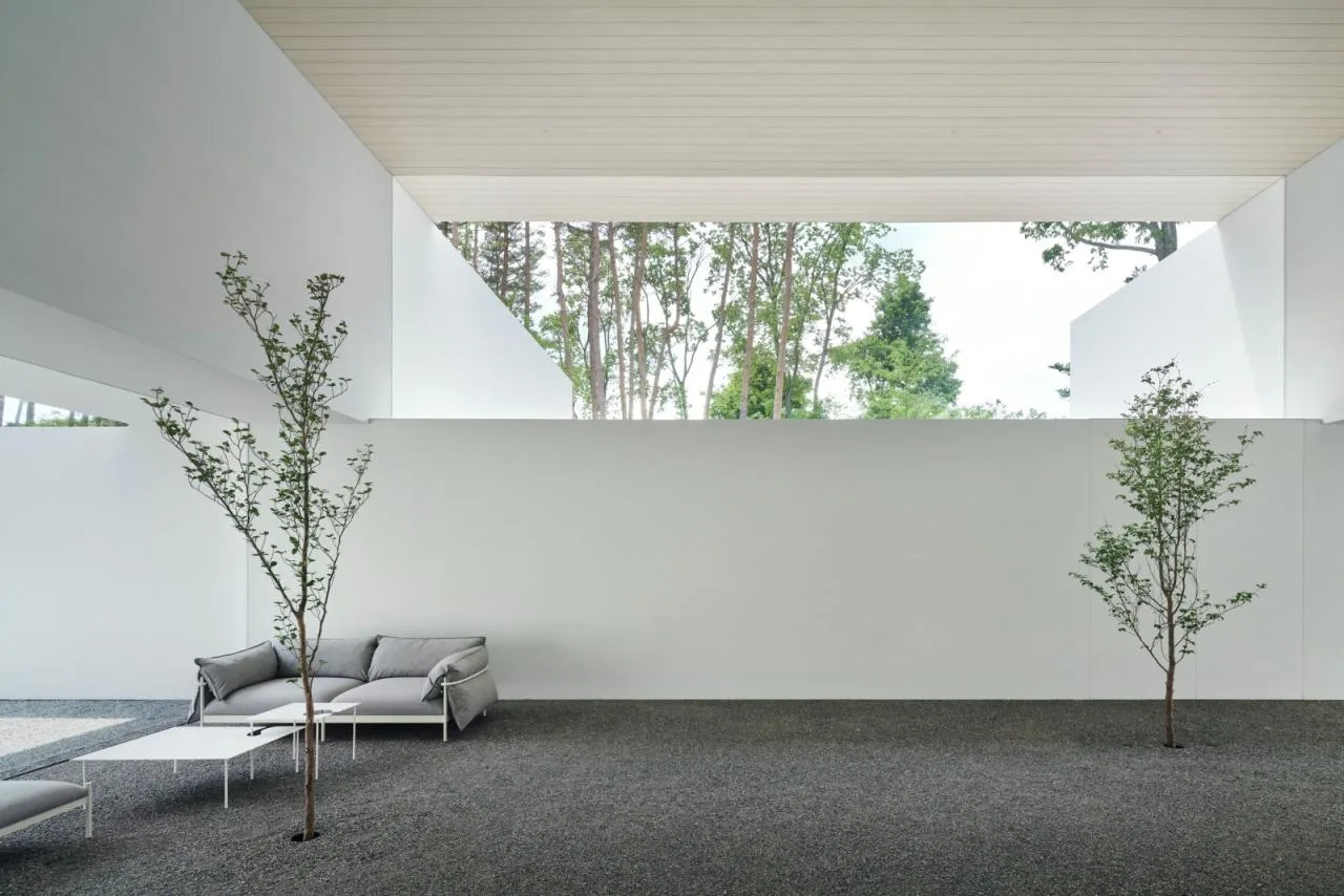 BIM Architecture | Japan Nagano Minimalist Hotel Culvert, Prefabricated Concrete Tunnel/Nendo