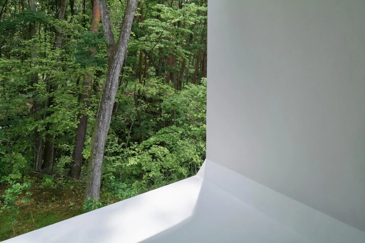 BIM Architecture | Japan Nagano Minimalist Hotel Culvert, Prefabricated Concrete Tunnel/Nendo
