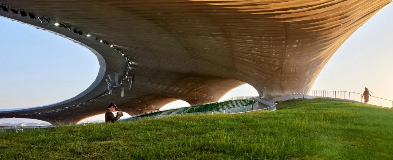 BIM Architecture | Design of the World's Largest Earthly Covered Building Complex: 'Disappearing Stadium'/MAD Ma Yansong