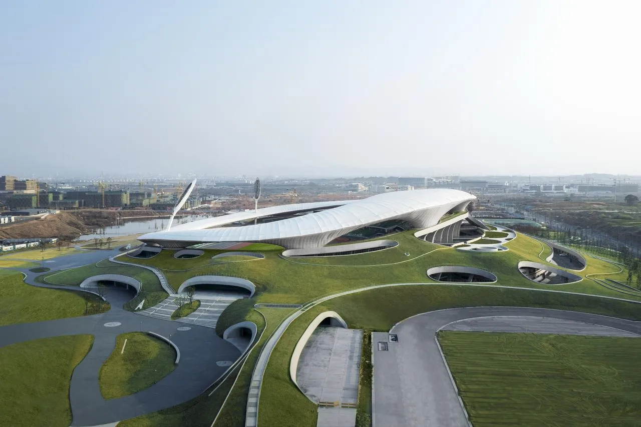 BIM Architecture | Design of the World's Largest Earthly Covered Building Complex: 'Disappearing Stadium'/MAD Ma Yansong