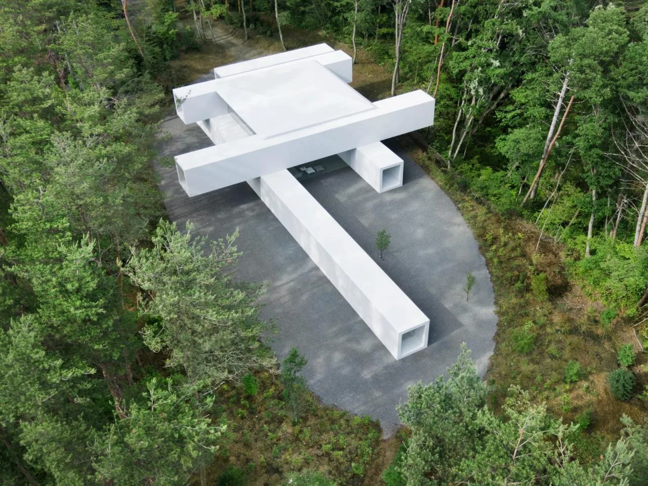 BIM Architecture | Japan Nagano Minimalist Hotel Culvert, Prefabricated Concrete Tunnel/Nendo