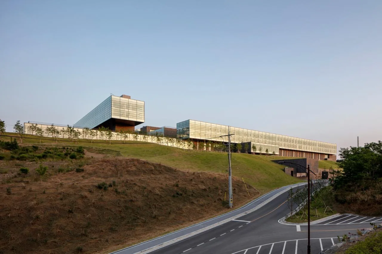 BIM Architecture | Hyundai Group Global Partner Center+Gyeongju University Campus Area/Hyunjun Mihn+mp'art Architects