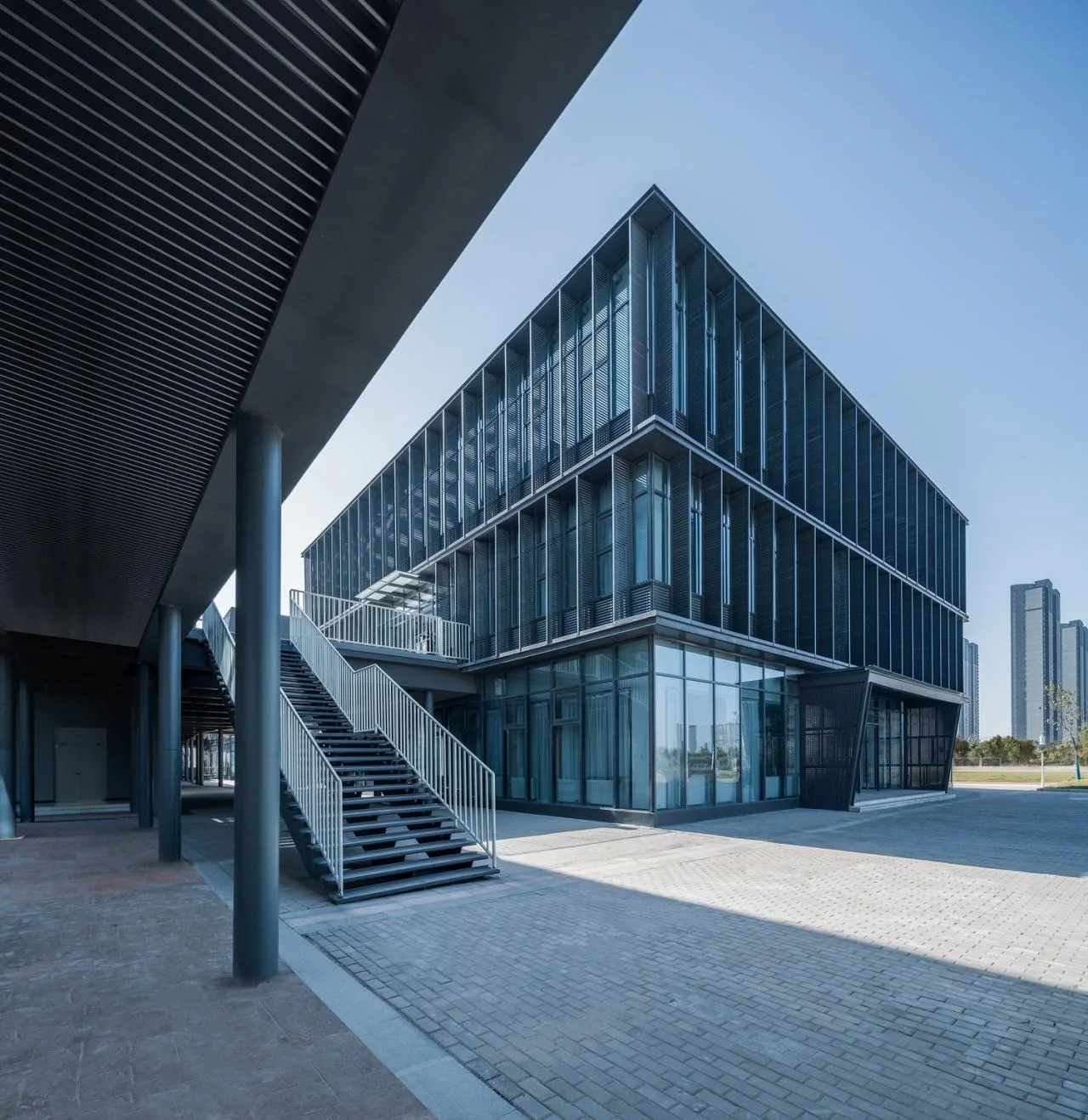 BIM Architecture | Zhengzhou Airport Eighth Resettlement Area Supporting Middle School and Zhengzhou No. 130 Middle School/Shanghai Lianchuang Design Group