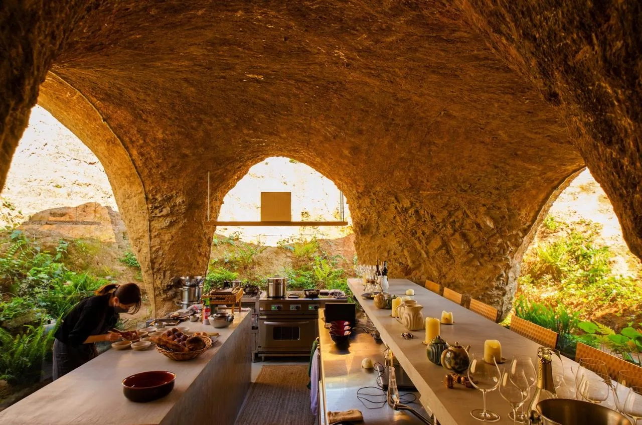 BIM Architecture | Maison Owl for Residential and Restaurant/Shunya Ishigami Architectural Firm