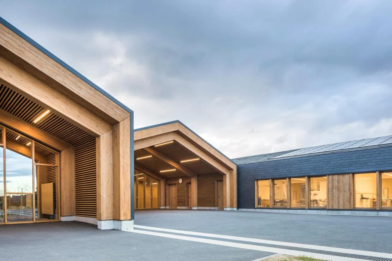 BIM Architecture | Les Coteaux Fleuris School/HEMAA Architects+Hester Oyon