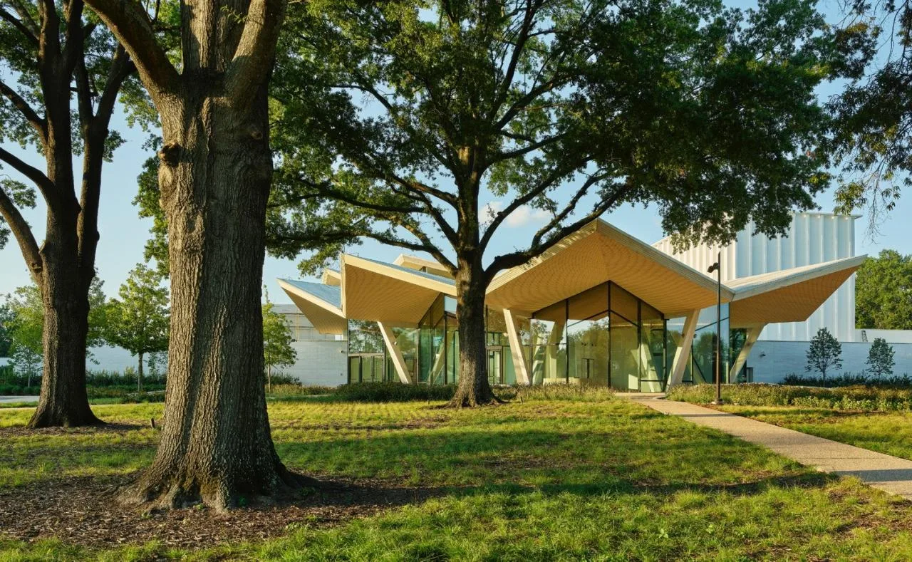BIM Architecture | Folded Roofs, Arkansas Museum of Art to Open Soon/Studio Gang