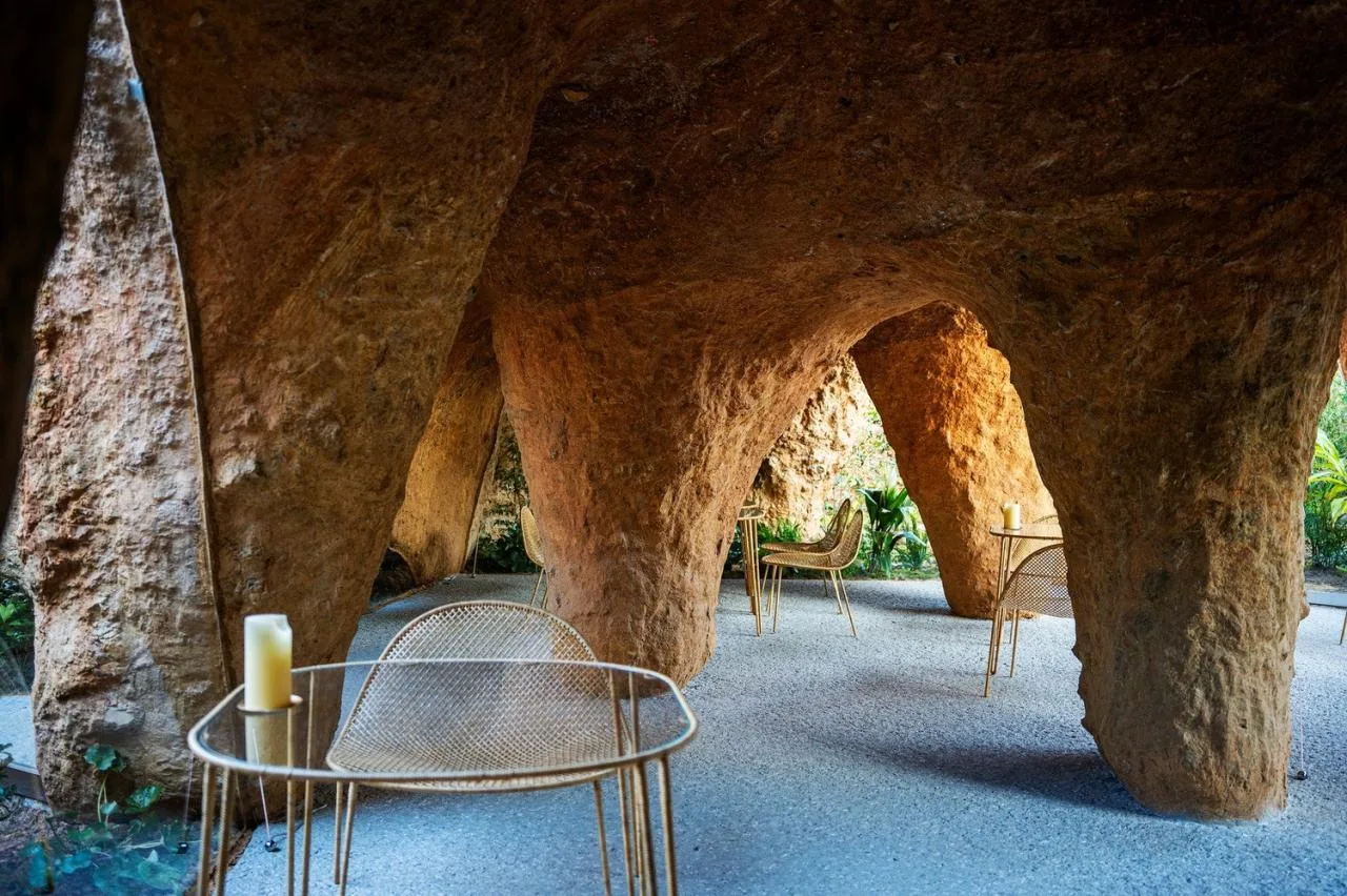BIM Architecture | Maison Owl for Residential and Restaurant/Shunya Ishigami Architectural Firm