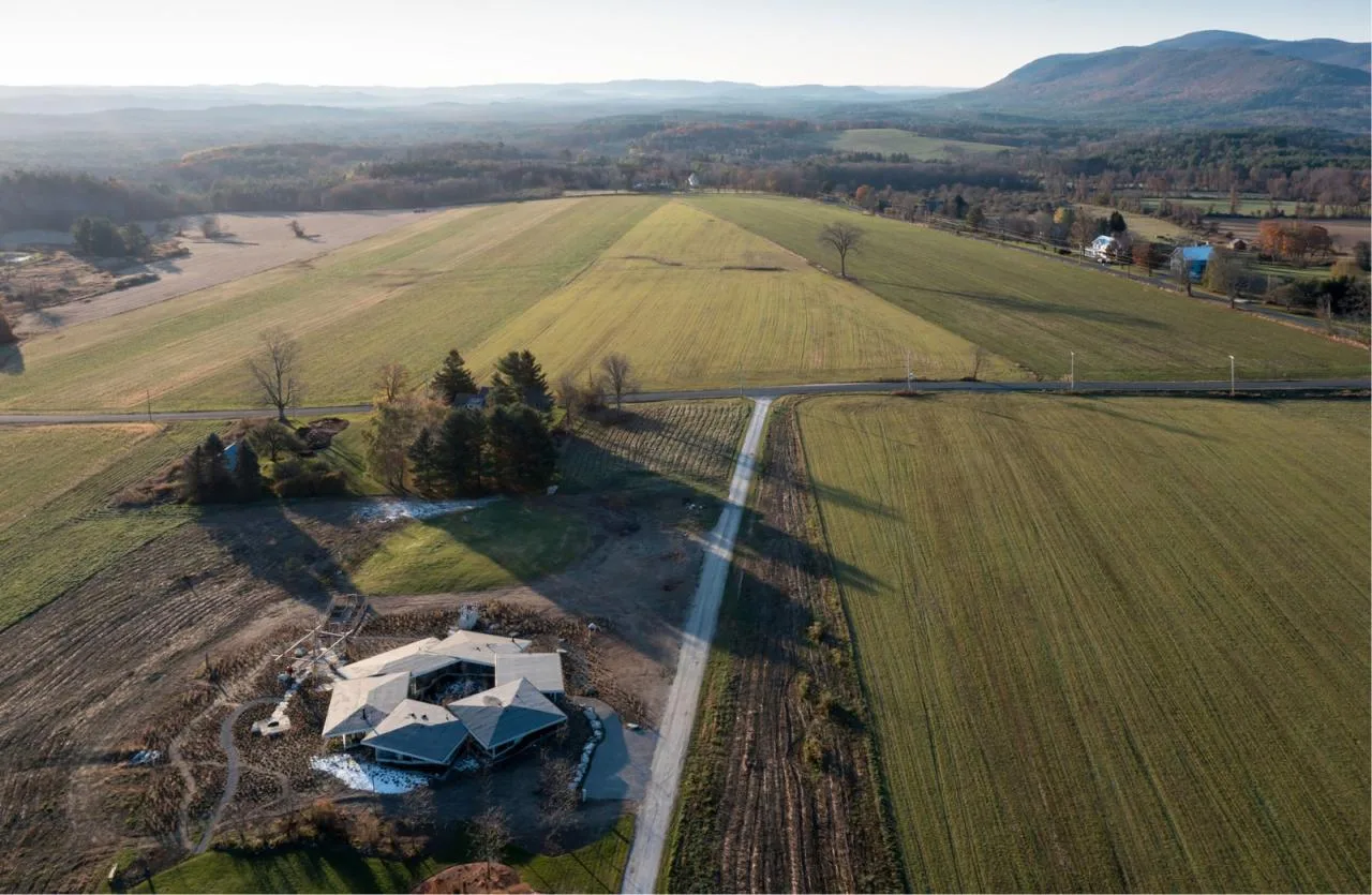 BIM Architecture | Flower House/No Architecture