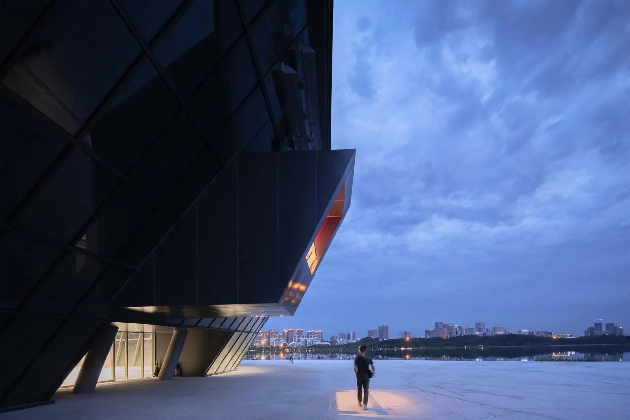 BIM Architecture | Chengdu Tianfu Road Show Art Center/Tiantong Architecture