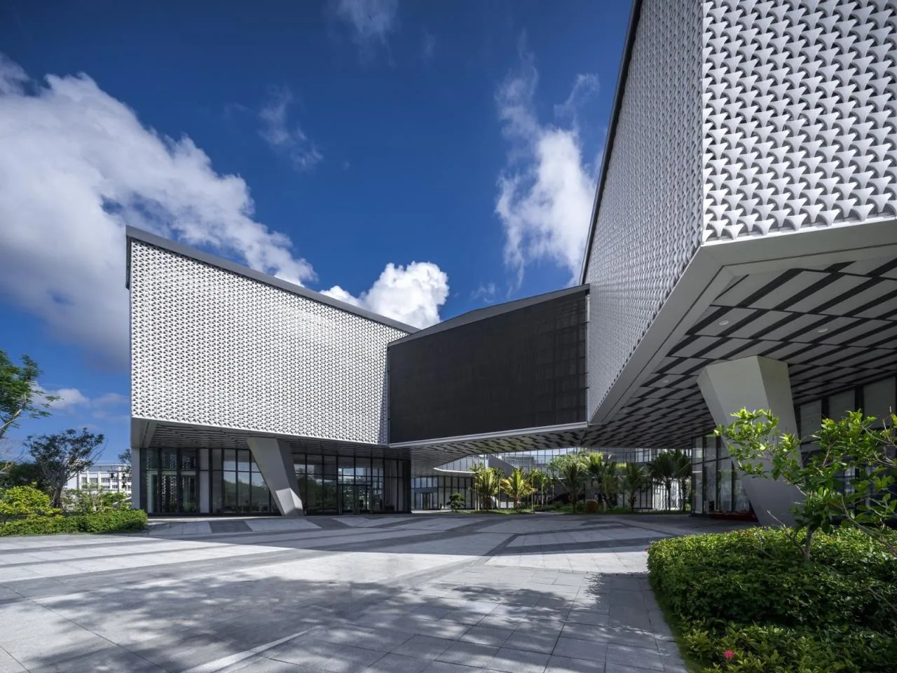 BIM Architecture | Sanya Yazhou Bay Science and Technology City Industry Promotion Center/Gensler