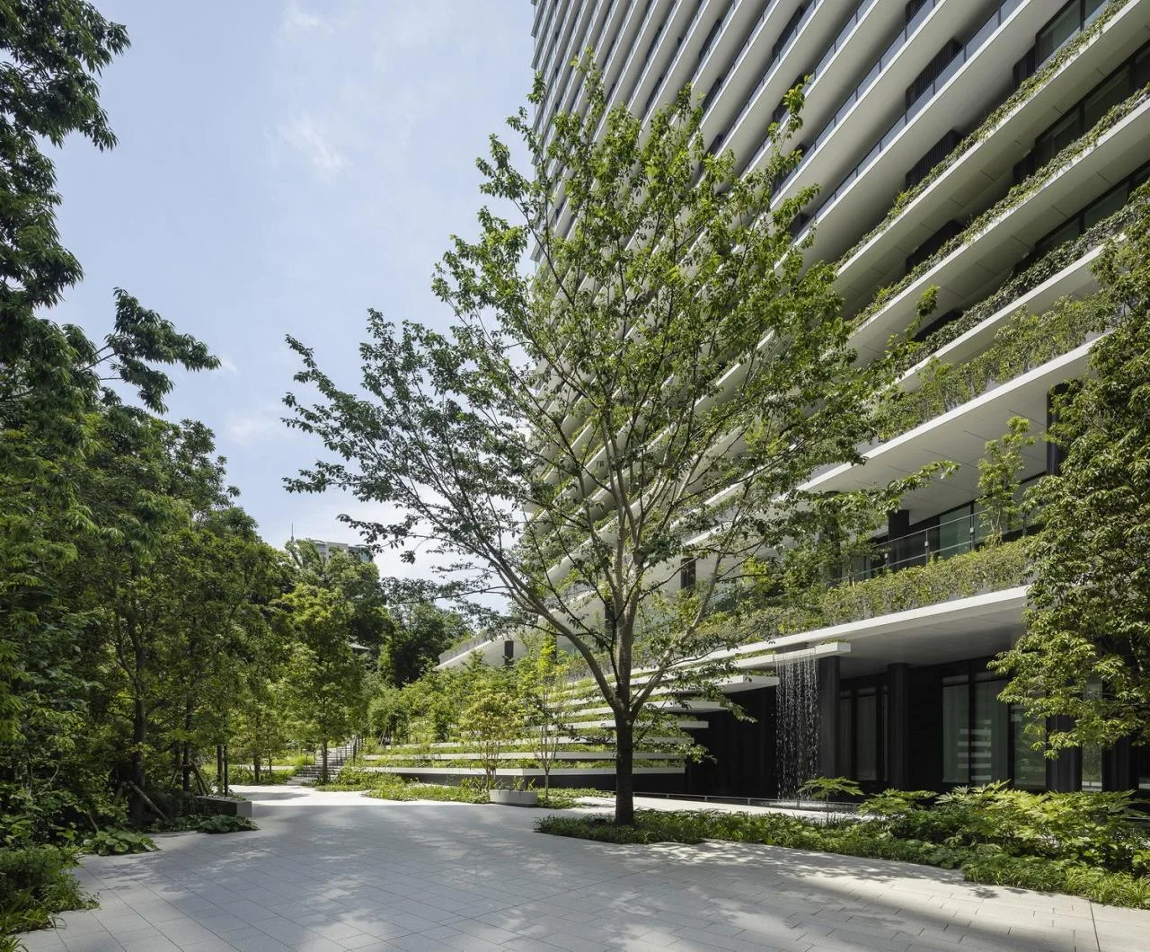 BIM Architecture | Tokyo's tallest district, Tiger Gate Hill/ingenhoven architects