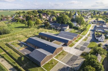 BIM Architecture: Les Coteaux Fleuris School by HEMAA Architects and Hester Oyon-BIM WORLD