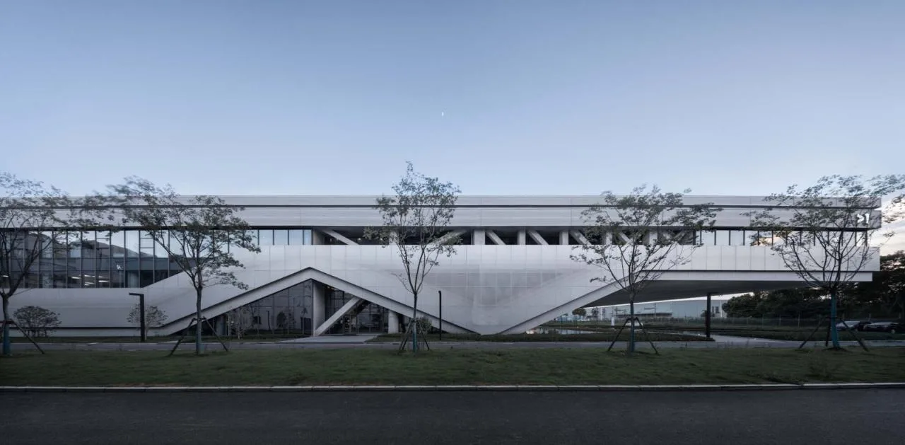 BIM Architecture | Daosheng Tianhe Shanghai Lingang Headquarters Park/Duze Design